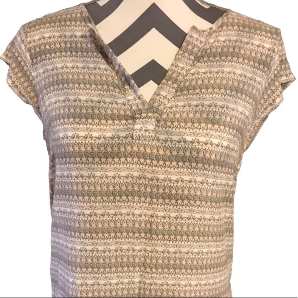 Rose & Thyme Top Size Small Peach, Cream & Grey